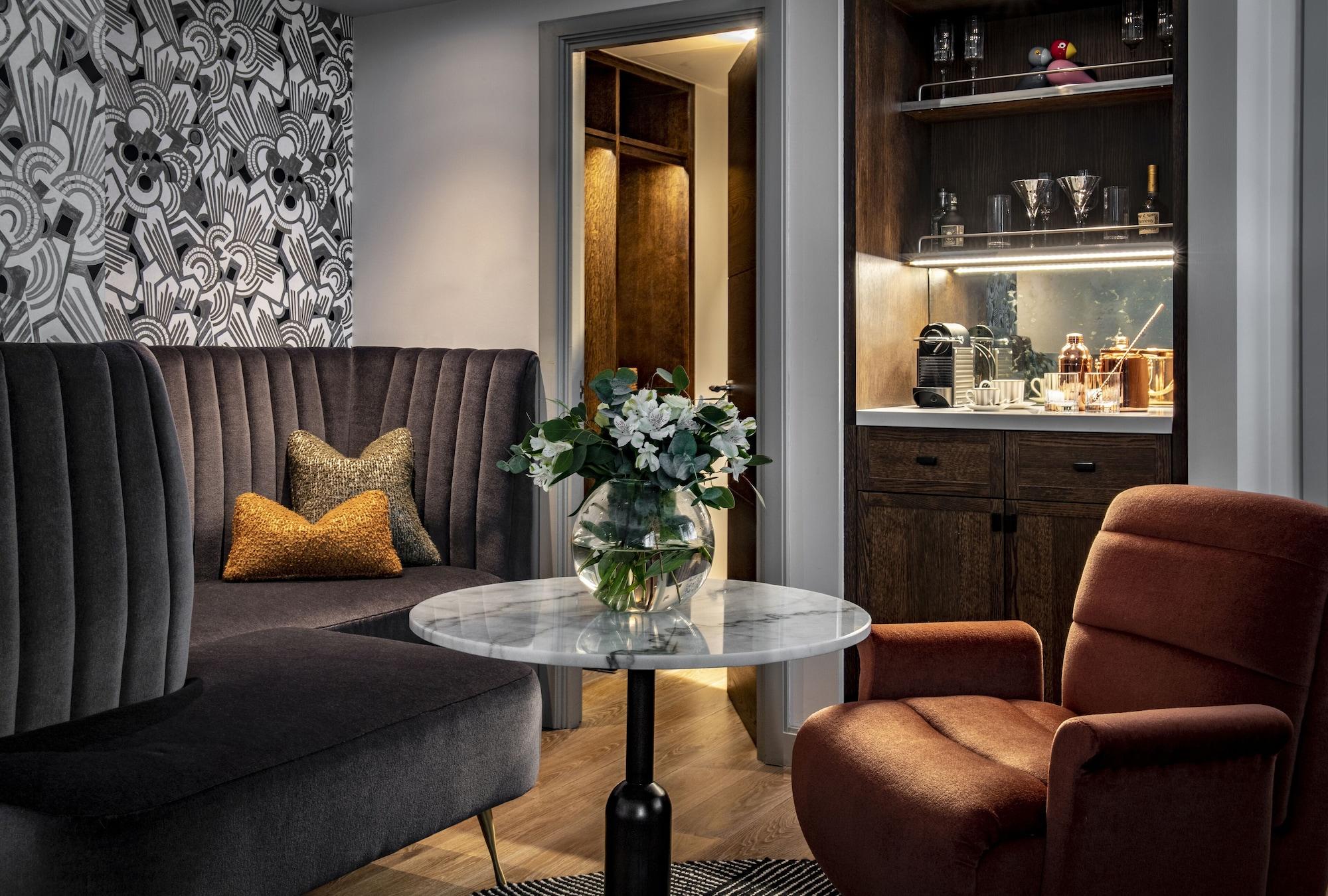 The Marylebone Hotel Londra Esterno foto The interior of a suite at the hotel